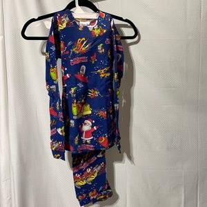 Books to Bed pj’s 8 the twelve sleighs of Christmas Santa elves wreaths NWT